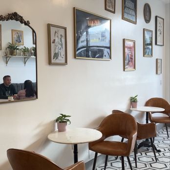Parfait Paris - Seating - Bakeries Near Me - La Jolla, California
