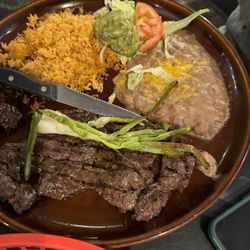 Junior's Cocina Mexicana - Carne Asada Plato
