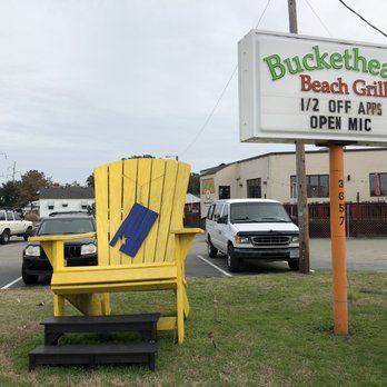 Bucketheads Beach Grill - New American Near Me - Virginia Beach, Virginia