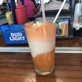 Dune Dog Cafe - American Near Me - Jupiter, Florida
