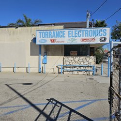  Torrance Electronics - A pic of a dying business model