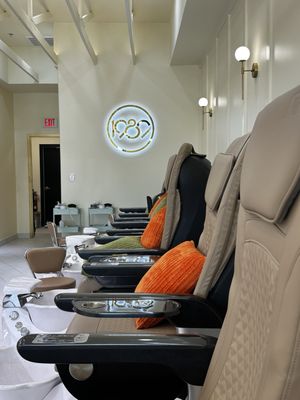 1989 Lash and Nail Spa