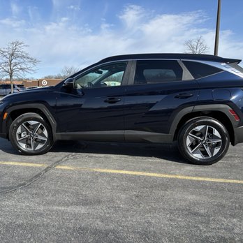 Hyundai West Allis - 2025 Hyundai Tucson Hybrid - Car Dealers Near Me - West Allis, Wisconsin Hyundai West Allis - 2025 Hyundai Tucson Hybrid - Car Dealers Near Me - West Allis, Wisconsin