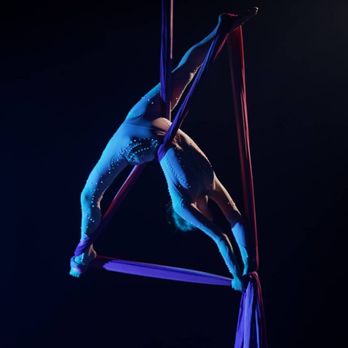 Velvet Edge Entertainment - Aerial Silks Performers - DJs Near Me - Windsor, Ontario Velvet Edge Entertainment - Aerial Silks Performers - DJs Near Me - Windsor, Ontario
