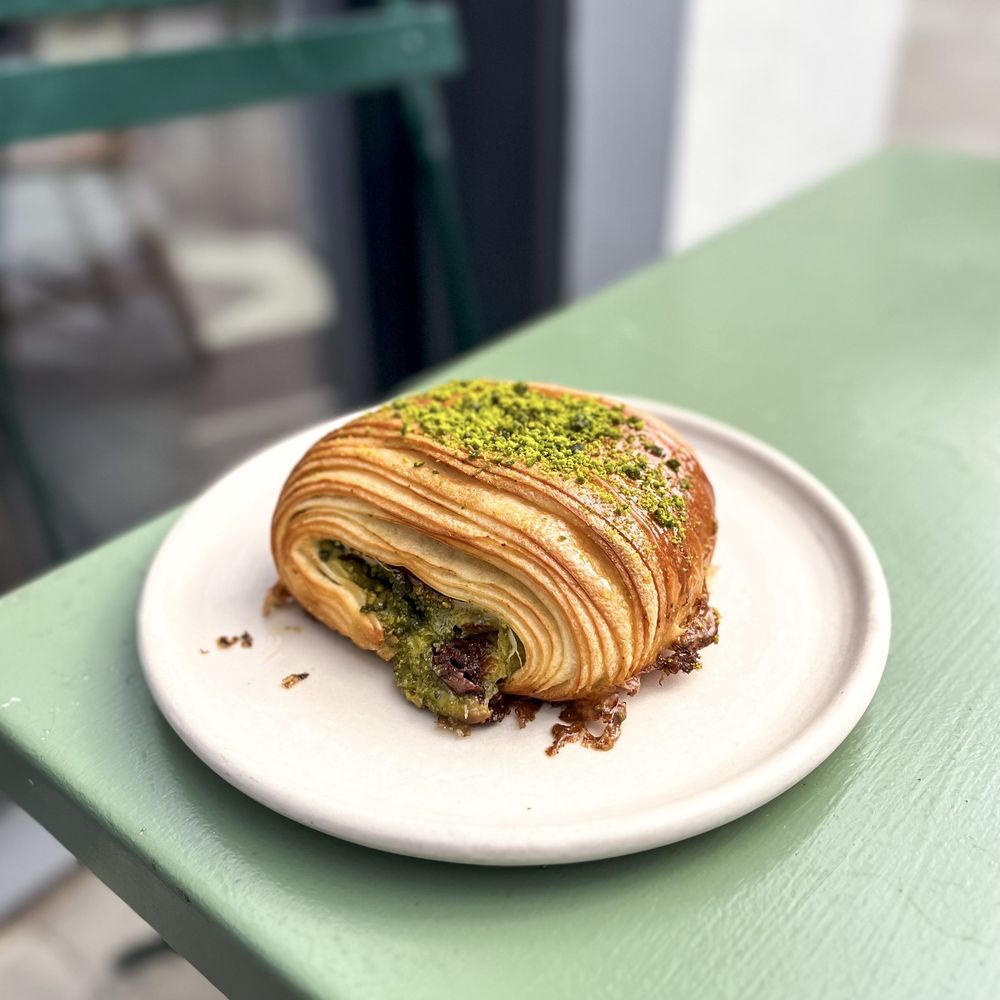 LAYLA BAKERY Updated May 2024 332 Portobello Rd, London, United