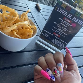 Pi Bar - Complimentary chips and menu - Pizza Near Me - Woodbridge, California Pi Bar - Complimentary chips and menu - Pizza Near Me - Woodbridge, California
