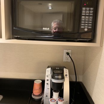 Inn at Great Neck - Coffee, refrigerator and microwave area. - Hotels Near Me - Great Neck, New York Inn at Great Neck - Coffee, refrigerator and microwave area. - Hotels Near Me - Great Neck, New York