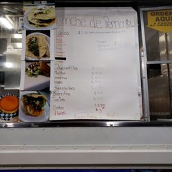 Lonches Marlene - Everything is big and delicious!