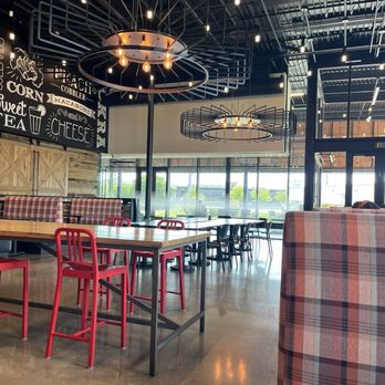 Pannie-George’s - Inside restaurant! Super nice - Southern Near Me - Montgomery, Alabama