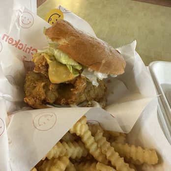 Steve's Chicken - Mom's Chicken Sandwich - Chicken Wings Near Me - Aiea, Hawaii