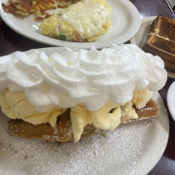 Happy Diner - Churro Waffle with Vanilla Ice Cream - Breakfast & Brunch Near Me - San Pedro, California