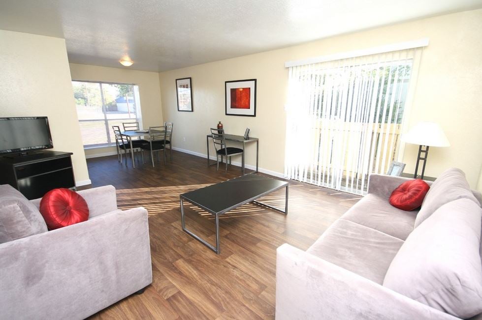 COOK’S CREEK Updated July 2024 23 Photos 2706 Cookscreek Pl