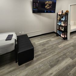 Peek-A-Boo 3D/4D & HD Ultrasound - Ultrasound studio alternate view