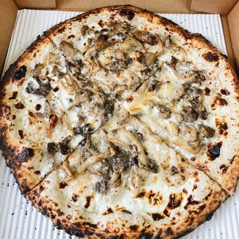 Lampo - Fungi pie - Italian Near Me - Charlottesville, Virginia Lampo - Fungi pie - Italian Near Me - Charlottesville, Virginia