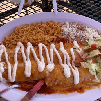 Taqueria El Nuevo Perico - Chicken enchiladas with red sauce - Mexican Near Me - Orange, California Taqueria El Nuevo Perico - Chicken enchiladas with red sauce - Mexican Near Me - Orange, California