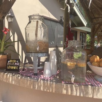 Sugar Sweet Farm - Refreshments: Fresh pink lemonade and water - Attraction Farms Near Me