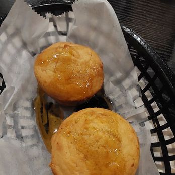 Sol'Delish - Cornbread with honey - Soul Food Near Me - Charlotte, North Carolina Sol'Delish - Cornbread with honey - Soul Food Near Me - Charlotte, North Carolina