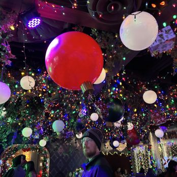 Puttery - Holly Jolly Christmas Bar inside Puttery - New American Near Me - Chicago, Illinois