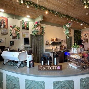 Cafecito Lounge - Adorable counter area - Coffee & Tea Near Me - Lodi, California