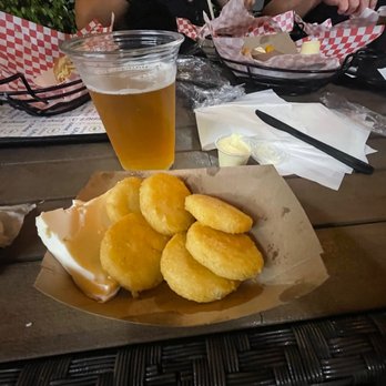 Pepito's Plaza - Arepitas con queso. Cerveza Polar. - Burgers Near Me - Doral, Florida Pepito's Plaza - Arepitas con queso. Cerveza Polar. - Burgers Near Me - Doral, Florida