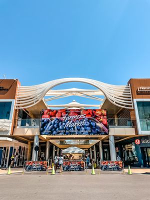 Downtown Summerlin Farmers Market by null