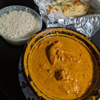Amaravati Indian Restaurant - Butter Chicken, Rice, Garlic Naan - Indian Near Me - Los Alamitos, California