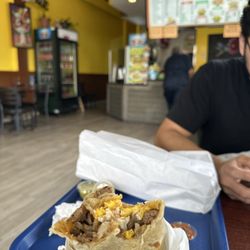 Los 2 Pedros - Bomb ass California Burrito