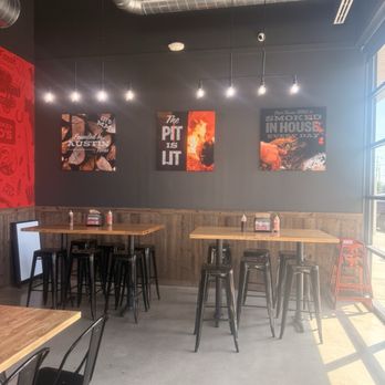 Smokey Mo's BBQ - Barbeque Near Me - Schertz, Texas