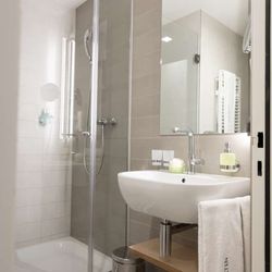 Hotel Spirgarten - Guest room bath