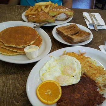 The Egg House - Again... corned beef hash for me! - Breakfast & Brunch Near Me - Simi Valley, California The Egg House - Again... corned beef hash for me! - Breakfast & Brunch Near Me - Simi Valley, California