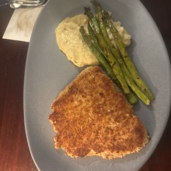 Tommy Bahama - Snapper Macadamia-Nut-Crusted Fresh Catch - Seafood Near Me - Sandestin, Florida Tommy Bahama - Snapper Macadamia-Nut-Crusted Fresh Catch - Seafood Near Me - Sandestin, Florida