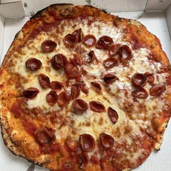 Licavoli's Market - Classico - Pizza Near Me - Grosse Pointe Woods, Michigan