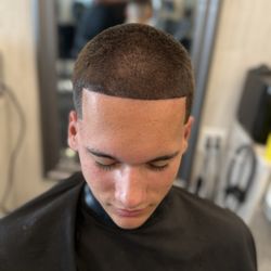 Tai Lorenz Cuts - Line up