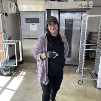 Quail and Condor - Sweet young gal - Coffee & Tea Near Me - Healdsburg, California Quail and Condor - Sweet young gal - Coffee & Tea Near Me - Healdsburg, California