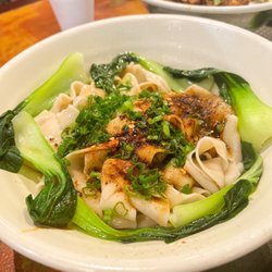 Spicy Oil-Splashing Noodle