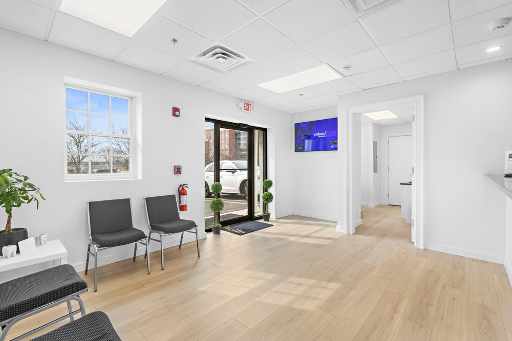 THE TOWN DENTIST Updated September 2024 11 Photos 122 E Ridgewood