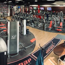 Snap Fitness - Osseo - Club Floor