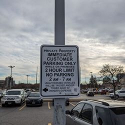 Markham Town Square - Parking details