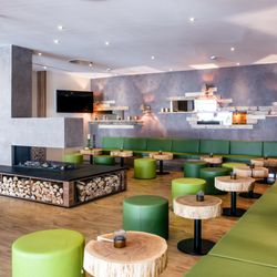 NEMO - Kamin-Lounge - Sauna-Restaurant