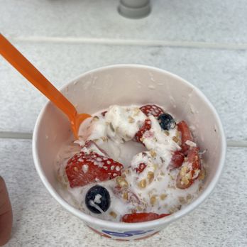 Fuse Frozen Yogurt - I had vanilla yogurt with strawberries, blueberries, peanuts and coconut flakes. - Ice Cream & Frozen Yogurt Near Me - St. Simons, Georgia Fuse Frozen Yogurt - I had vanilla yogurt with strawberries, blueberries, peanuts and coconut flakes. - Ice Cream & Frozen Yogurt Near Me - St. Simons, Georgia