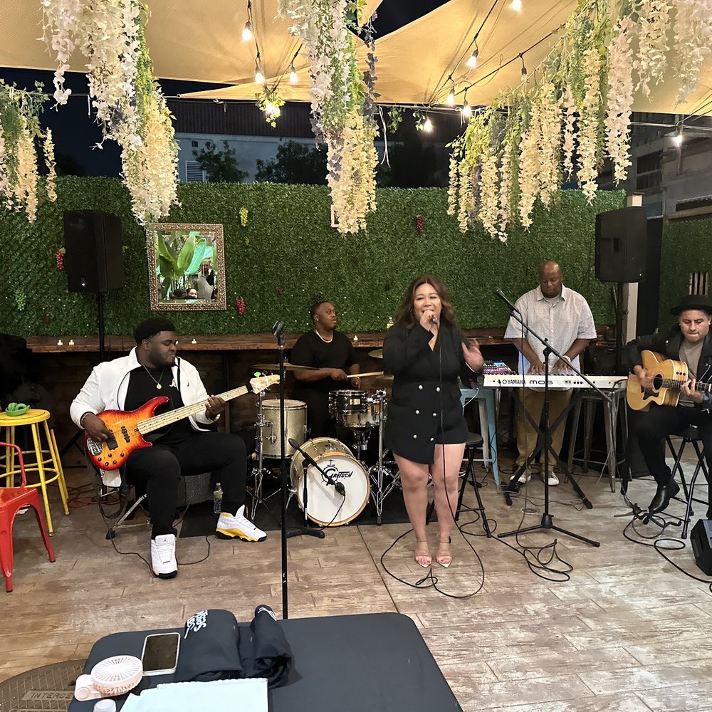 Jam Sessions Vocal Coaching - Jam sessions vocal showcase - Vocal Coach Near Me