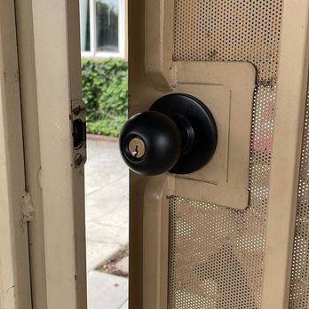 Prime Locksmith - Commercial outdoor lock - Security Systems Near Me - Van Nuys, California Prime Locksmith - Commercial outdoor lock - Security Systems Near Me - Van Nuys, California