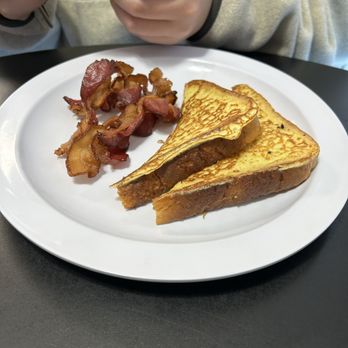 Fiona's Catering - French toast and bacon - Breakfast & Brunch Near Me - Bath, Maine Fiona's Catering - French toast and bacon - Breakfast & Brunch Near Me - Bath, Maine