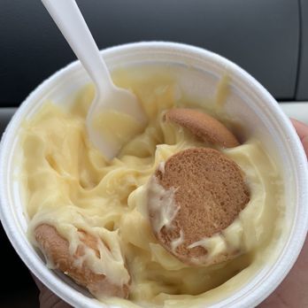 Raisin Cain BBQ - Banana cream pie - Barbeque Near Me - Brownsville, Tennessee Raisin Cain BBQ - Banana cream pie - Barbeque Near Me - Brownsville, Tennessee