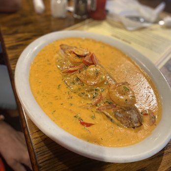 Oh Que Bueno Restaurant - Semoran - Filetede de pescado en salsa de ajo - Sports Bars Near Me - Orlando, Florida Oh Que Bueno Restaurant - Semoran - Filetede de pescado en salsa de ajo - Sports Bars Near Me - Orlando, Florida