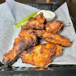 Hard Hat Cafe II - Doob wings