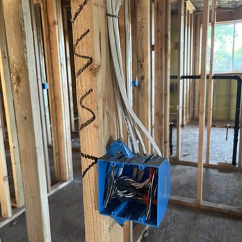 CM Electric - Electricians Near Me