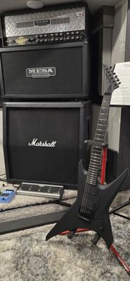 Thunder Road Guitars PDX by null