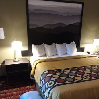 Super 8 by Wyndham Cherokee - Bed - Hotels Near Me - Cherokee, North Carolina