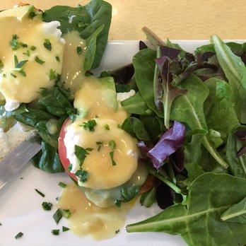 First Watch - Eggs Benedict florentine - Breakfast & Brunch Near Me - Jacksonville Beach, Florida